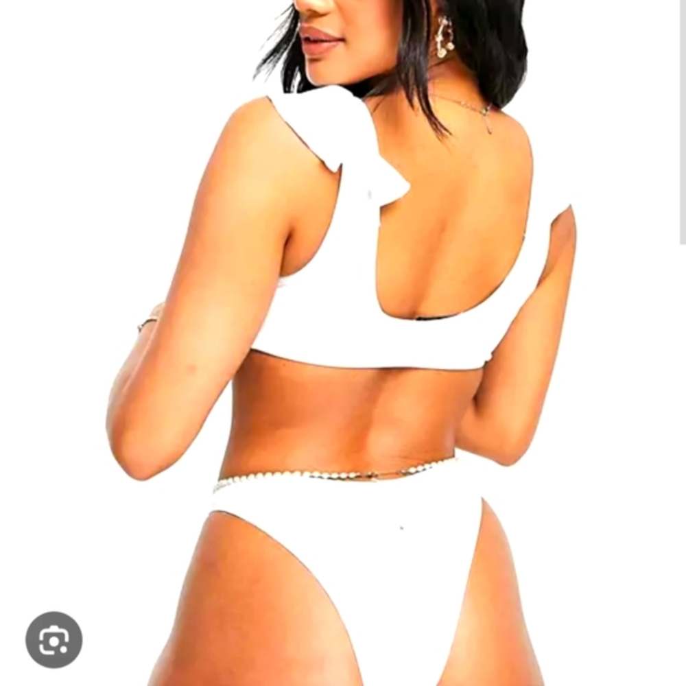 Misguided Swimsuit 2 piece white Size 6 NWT